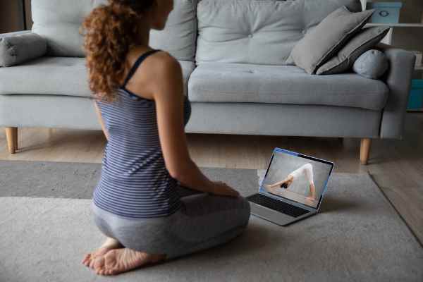 Online Yoga for Beginners - How Do You Get into Online Yoga as a Beginner