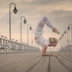 Creative Wellness logo