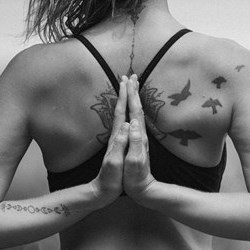 Flow Yoga International logo